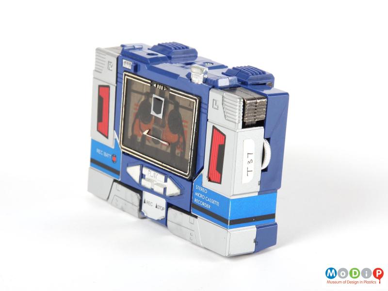 Side view of a Tranformers Soundwave showing the control dial.