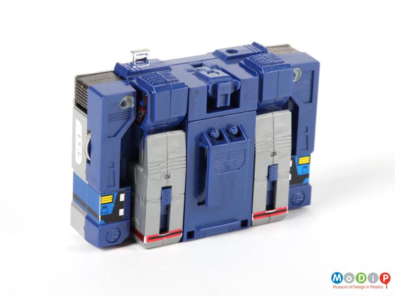 Rear view of a Tranformers Soundwave showing the belt clip on the back.