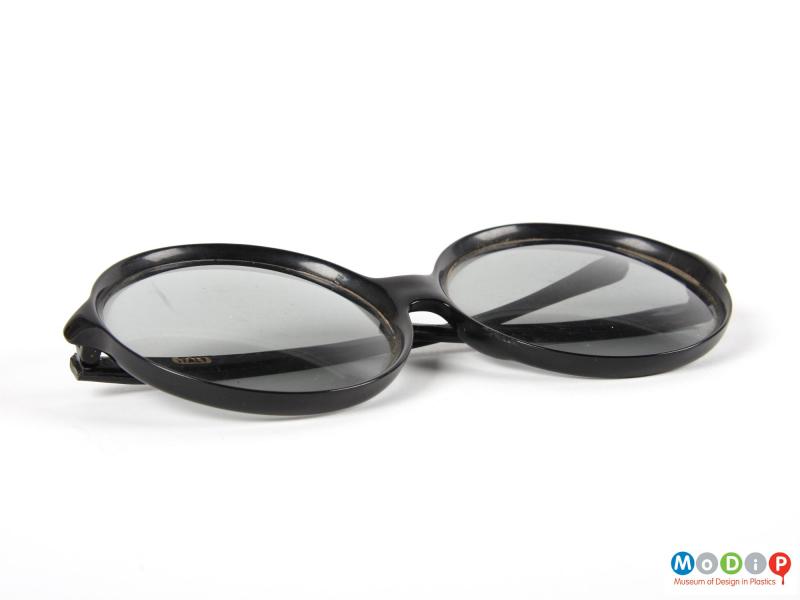 Download Sunglasses with large round lenses | Museum of Design in ...