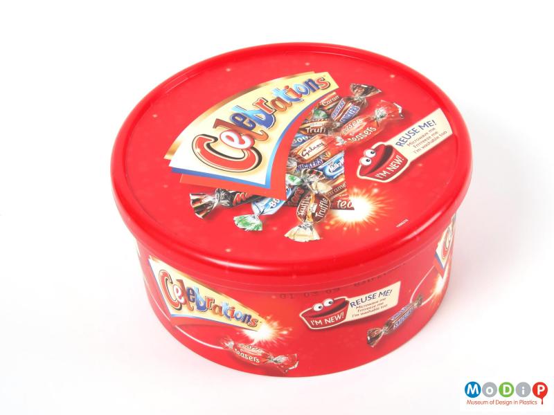 Top view of a Mars Celebrations tub showing the straight sides of the tub and the lid securely in place.