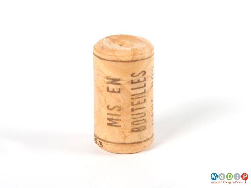 Side view of a cork showing the cork like patterning.