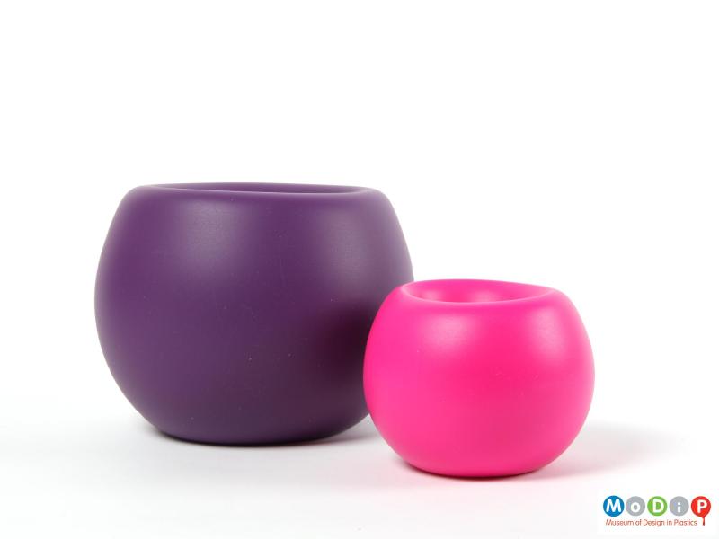 Side view of a Rubber vase with a different sized vase.