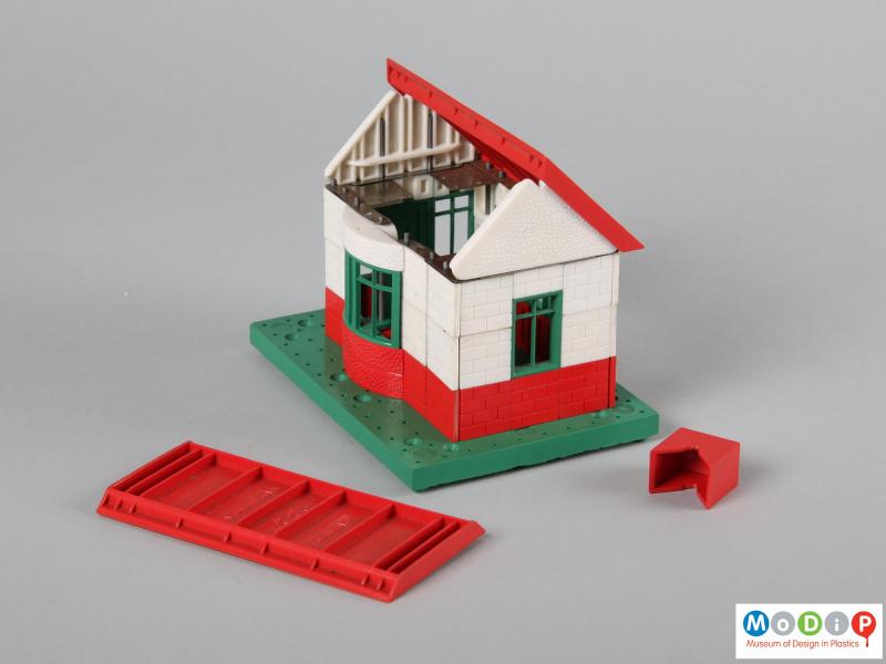 Side view of a building set showing how the pieces sit together.