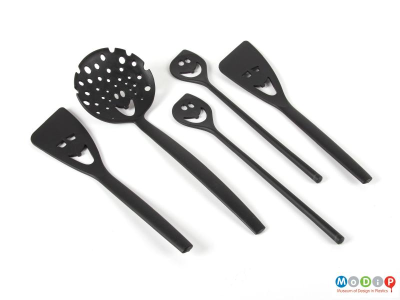 Front view of a utensil set showing just the utensils.