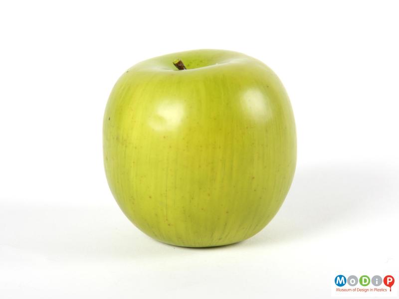 Side view of an apple showing the natual effect of the colouring.