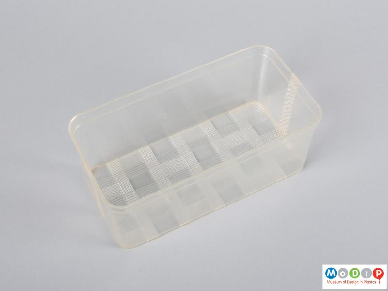 Top view of a food container showing the inner surface of the base.