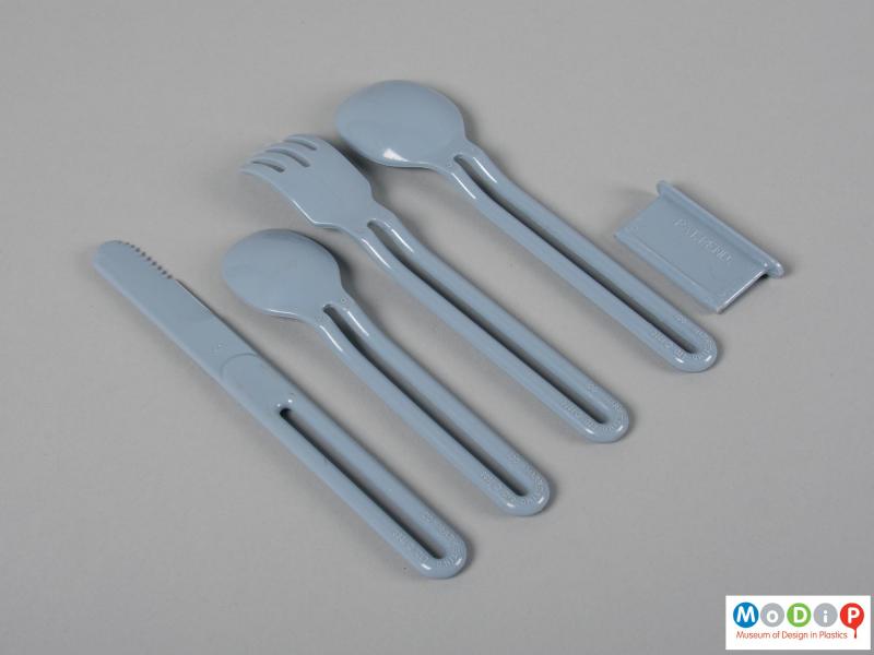 Underside view of a cutlery set showing the separate pieces.