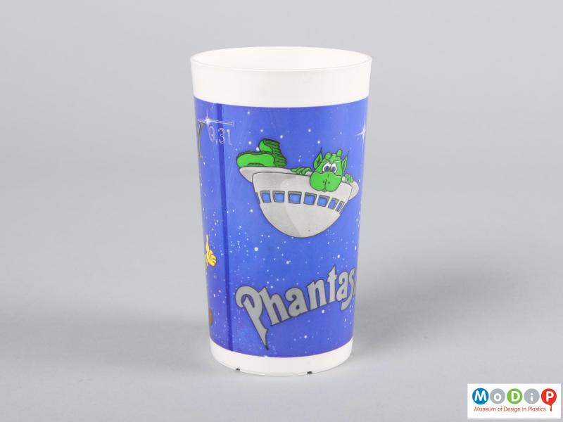 Side view of a beaker showing the printed picture.