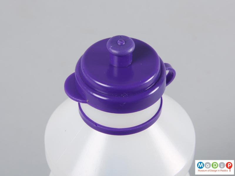 Top view of a bottle showing the closed stopper.