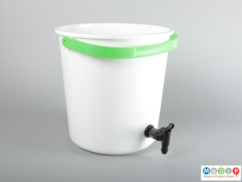 Side view of a bucket showing it without the lid.