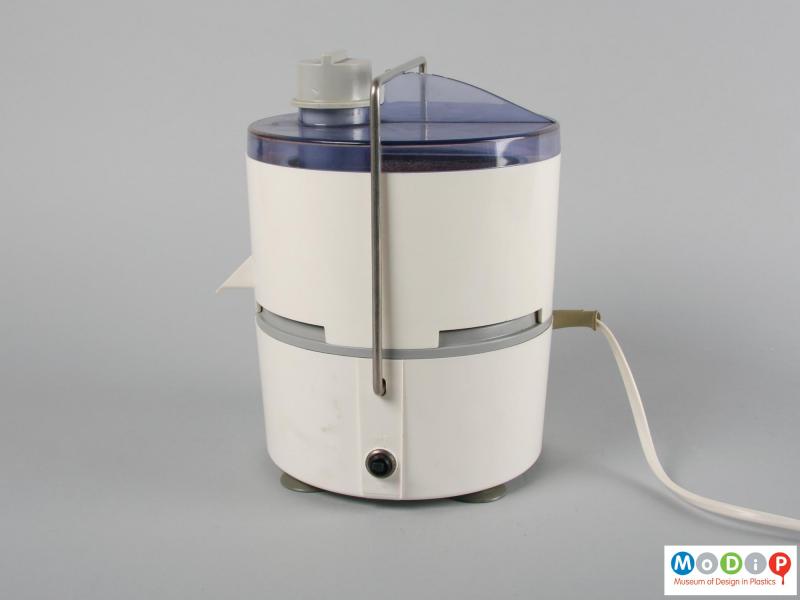 Side view of a juicer showing the blue lid.