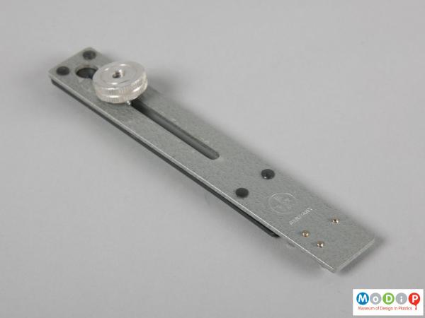 Side view of a flash bar showing the screw mounting.