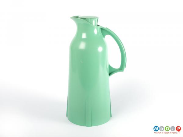 Side view of a vacuum jug showing the tapering shape.