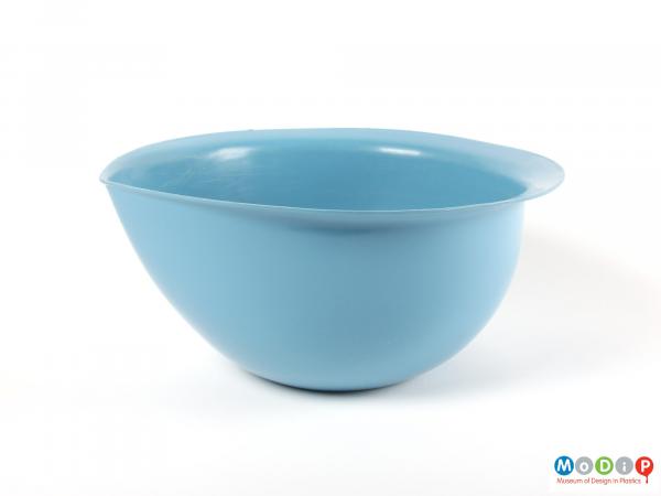 Side view of a mixing bowl showing the teardrop shape.