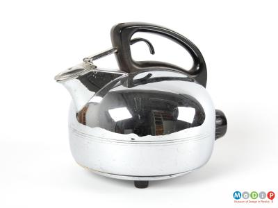 Side view of a Swan kettle showing the streamlined shape of the handle.